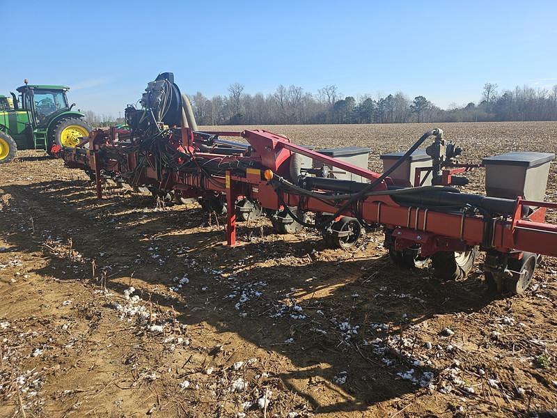 Image of Case IH 1235 Primary image