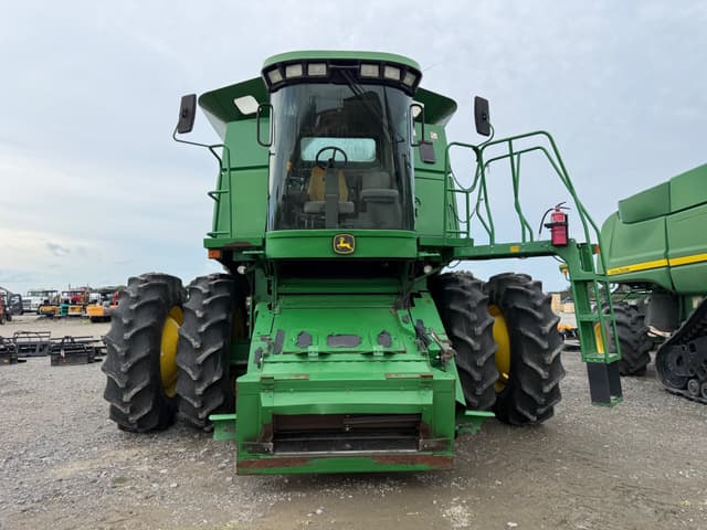 Image of John Deere 9760 STS equipment image 1