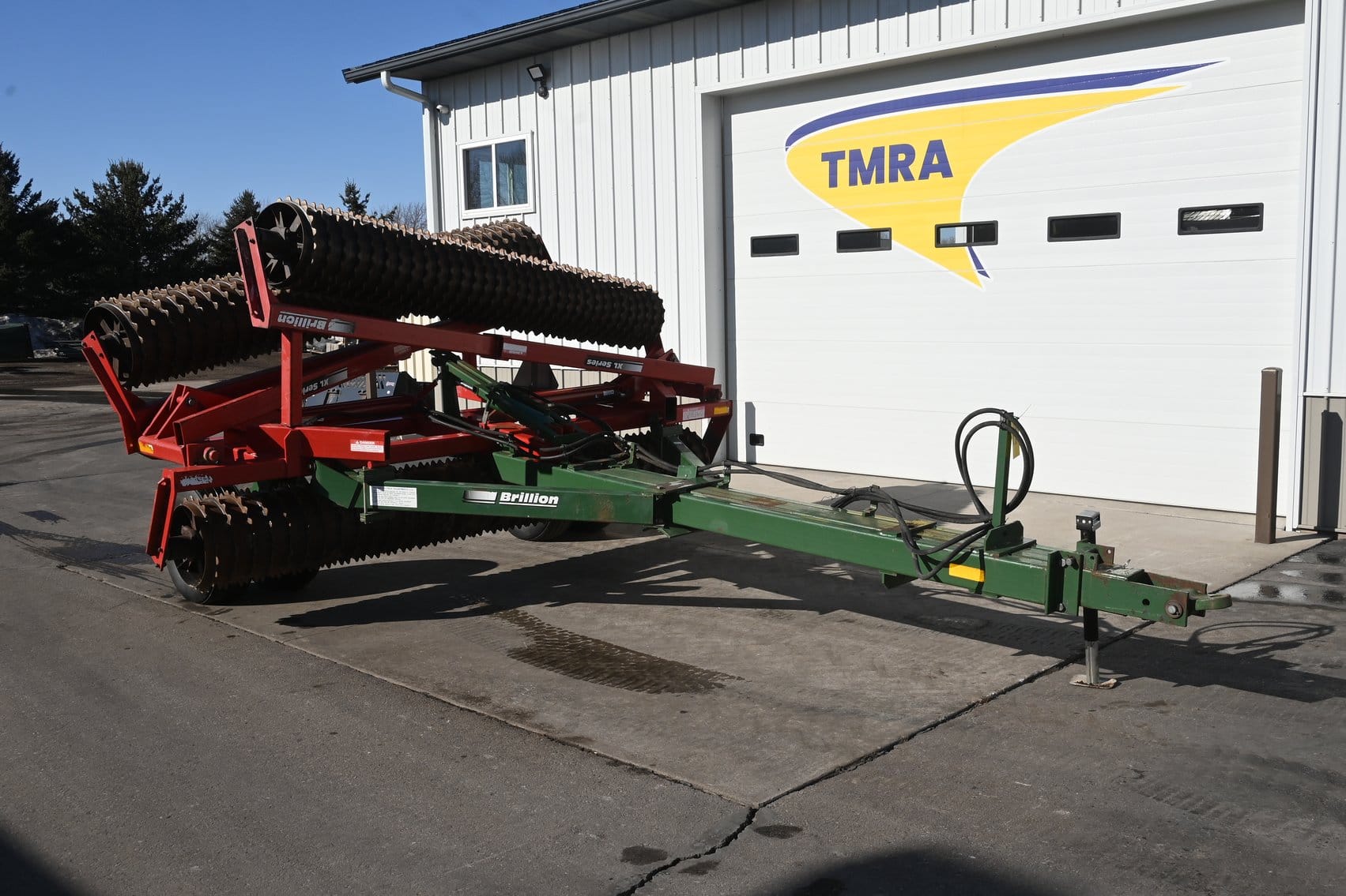 Brillion XL-144 Equipment Image0