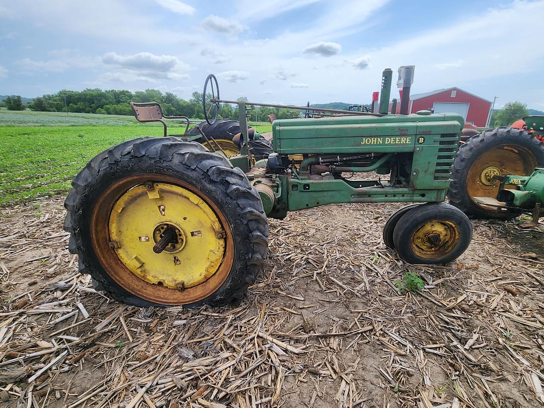Image of John Deere B Primary image