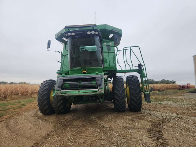 Image of John Deere 9760 STS equipment image 4