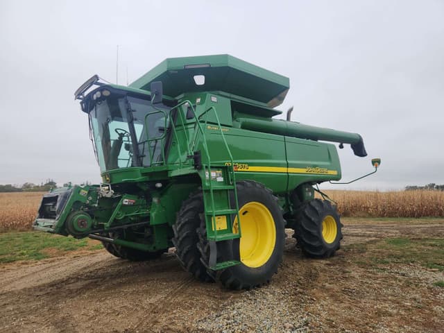 Image of John Deere 9760 STS equipment image 3