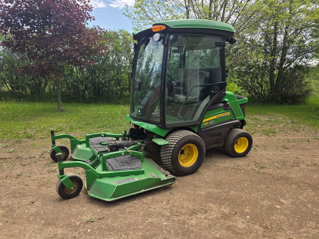 Image of John Deere 1585 Primary image