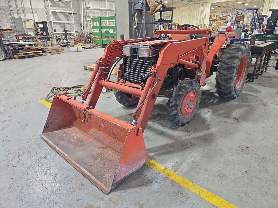 Image of Kubota L2850 Primary image