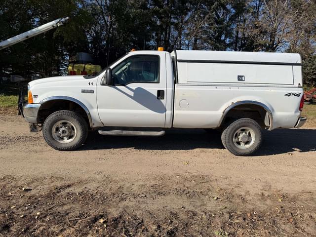 Image of Ford F-250 equipment image 1