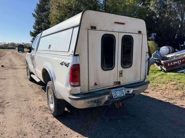 Image of Ford F-250 equipment image 3