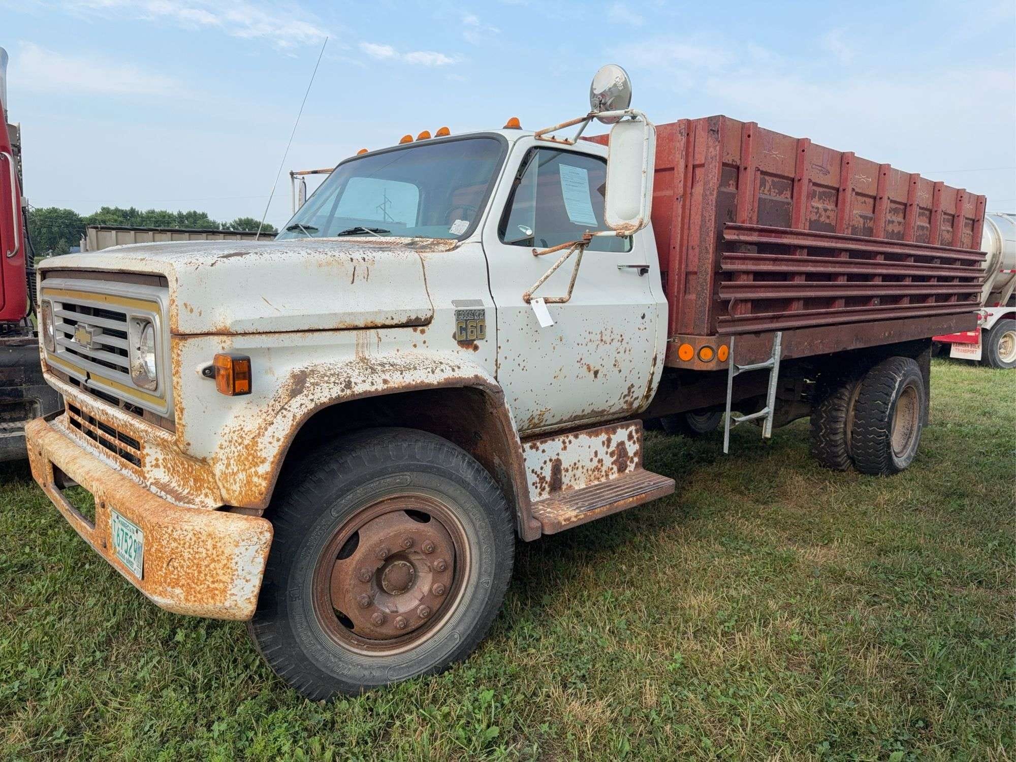 1974 Chevrolet C60 Equipment Image0