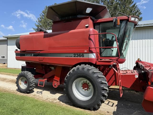 Image of Case IH 2366 equipment image 3