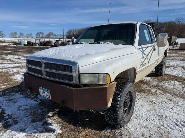 Image of Dodge Ram 2500 equipment image 1