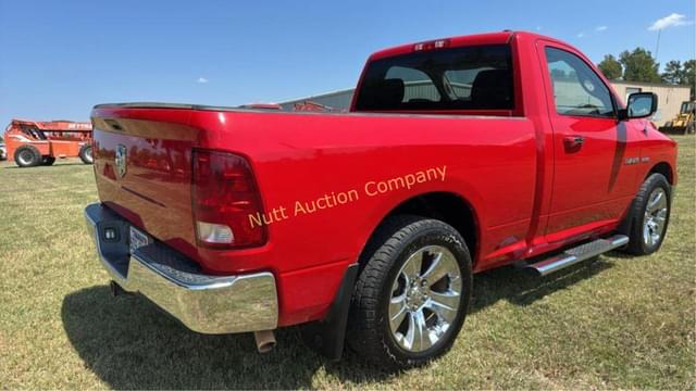 Image of Dodge Ram 1500 equipment image 3