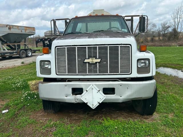 Image of Chevrolet Kodiak 70 equipment image 1