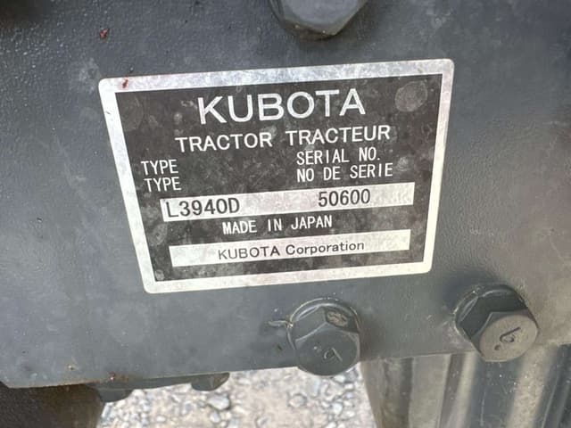 Image of Kubota L3940 equipment image 2