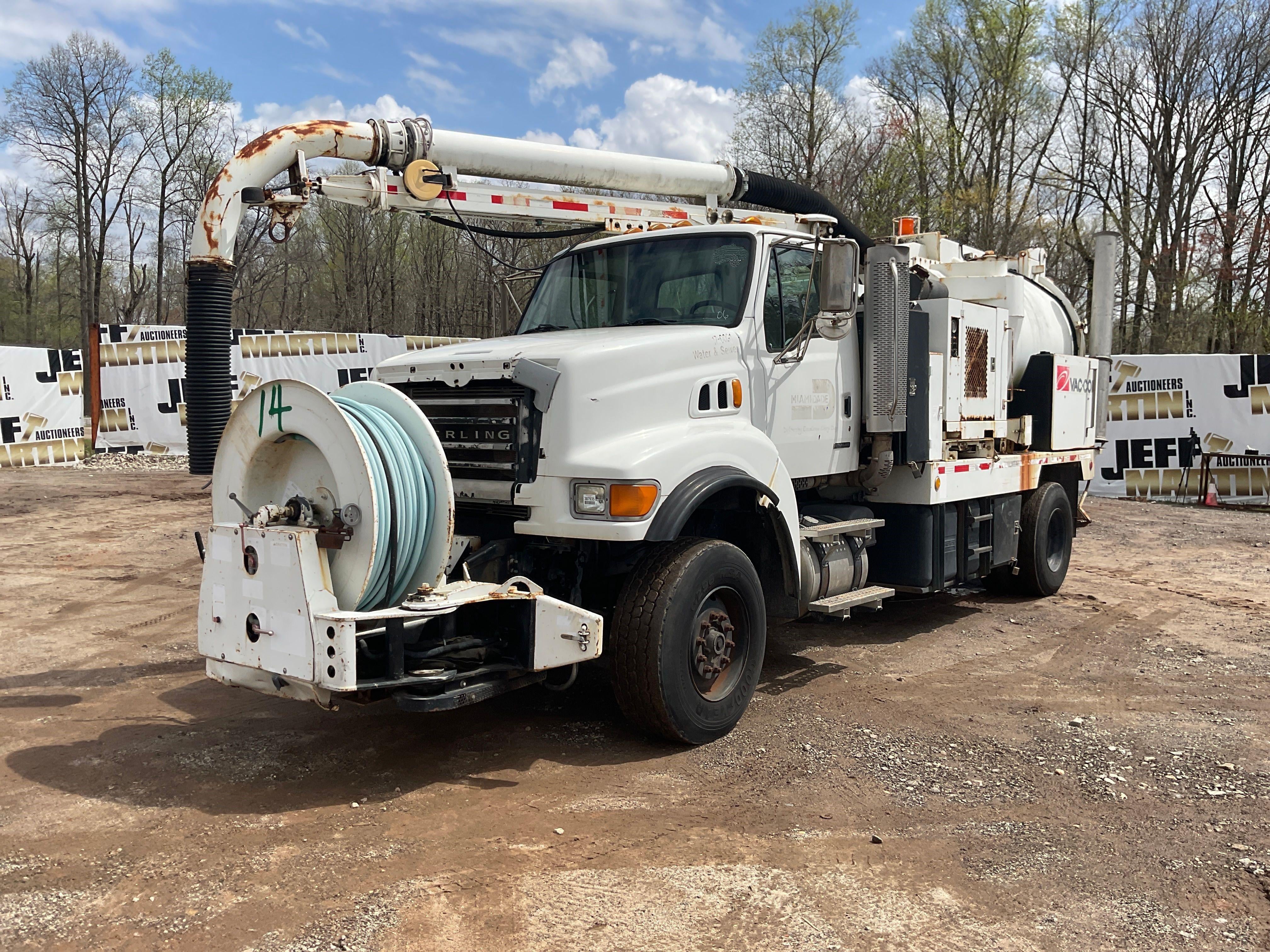 SOLD - 2006 Sterling L8500 Lot No. 198125 Other Equipment with 32,170 ...