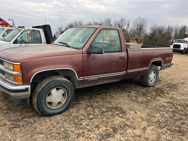 Image of Chevrolet Cheyenne equipment image 4