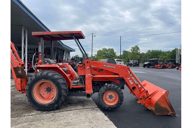 Image of Kubota L48 equipment image 3