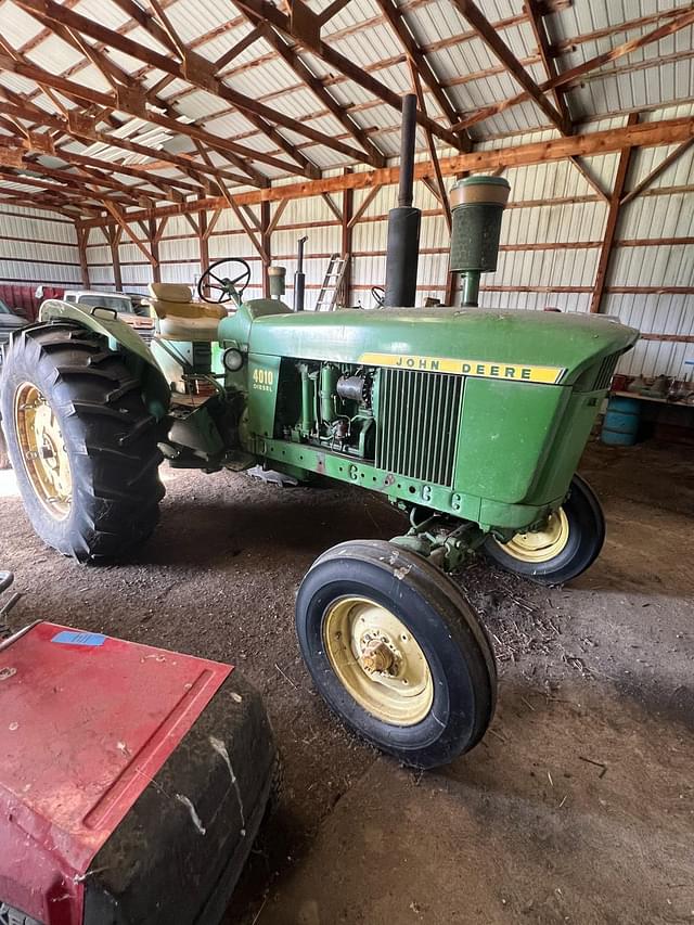 Image of John Deere 4010 equipment image 1