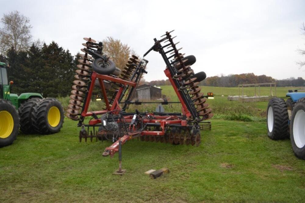 Main image Case IH 330