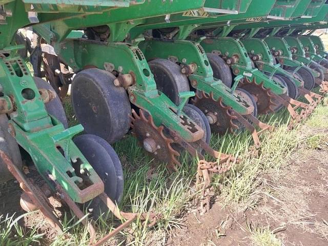 Image of John Deere 1780 equipment image 4