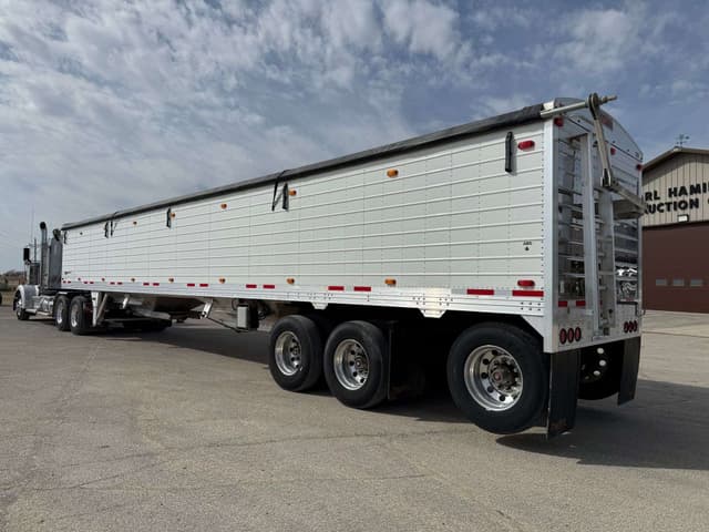 Image of Timpte Grain Trailer equipment image 3
