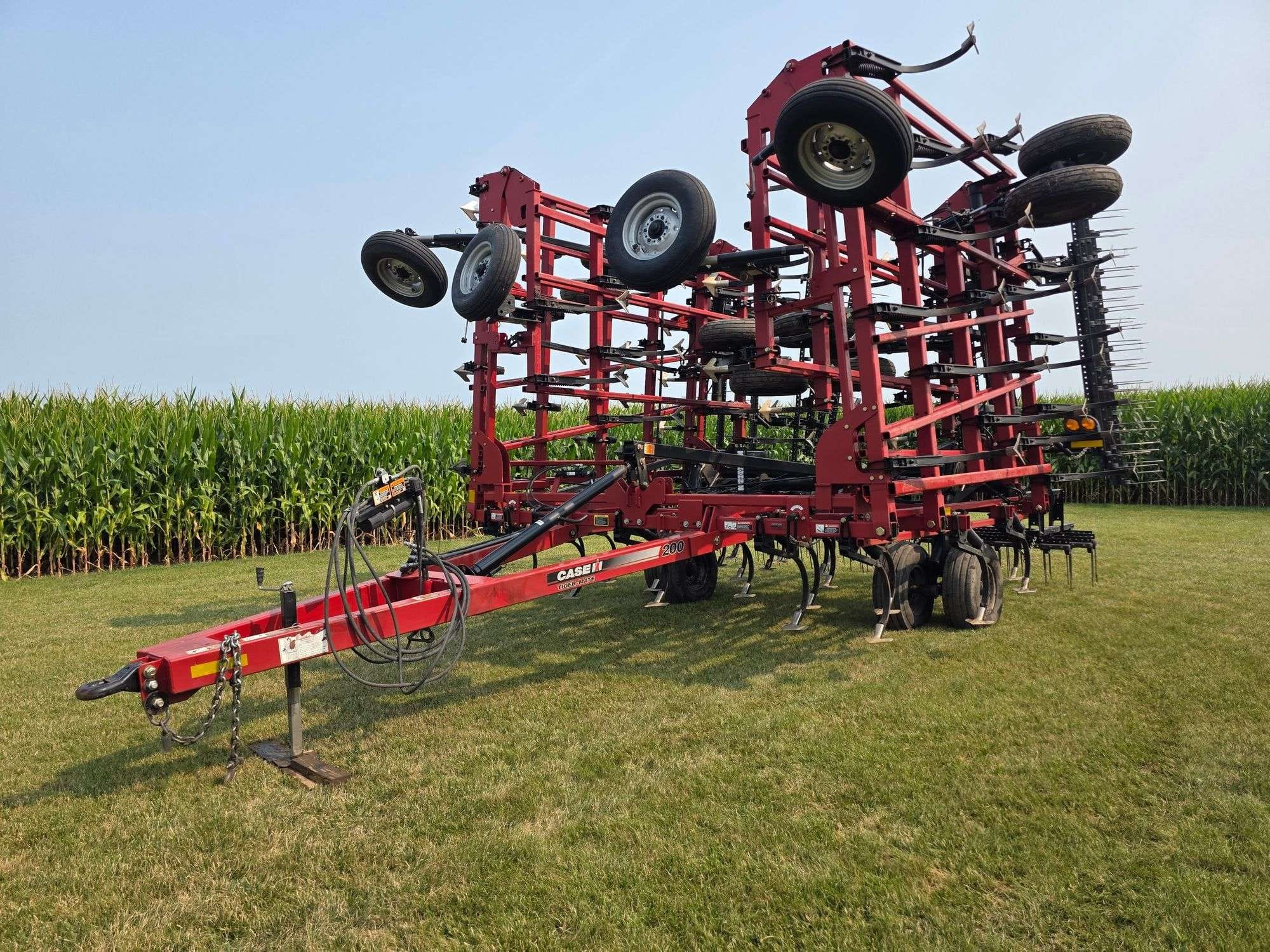 Case IH Tigermate 200 Equipment Image0