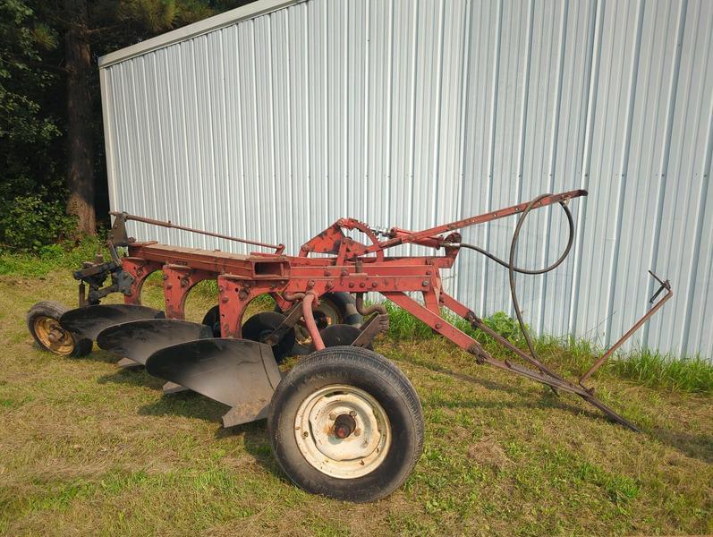 Image of International Harvester 60 Image 0