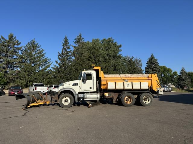 Image of Mack GU713 equipment image 3