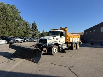 Main image Mack GU713