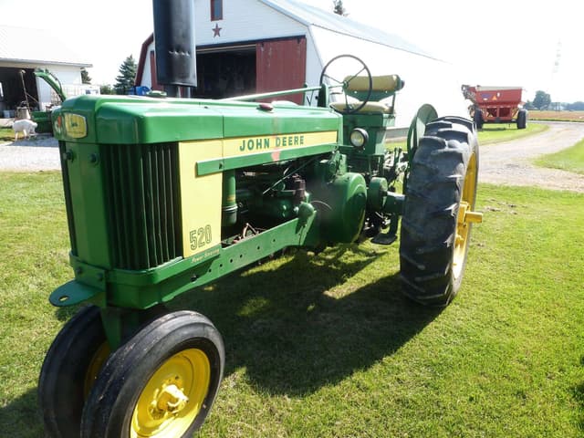 Image of John Deere 520 equipment image 2