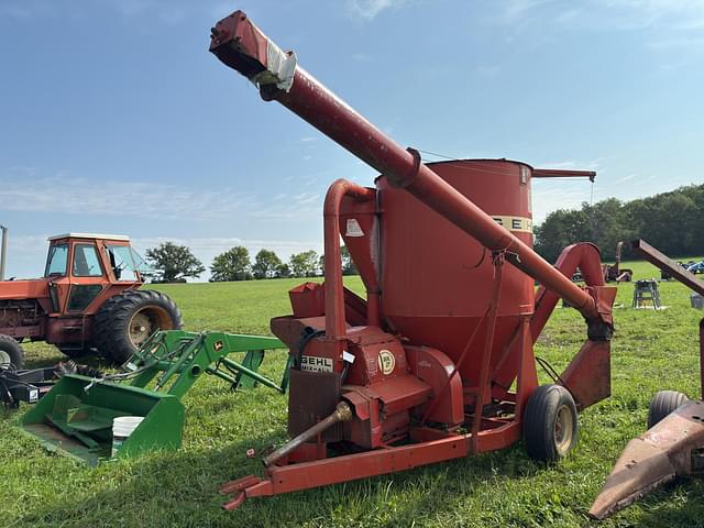 Image of Gehl 95 equipment image 1