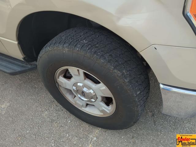 Image of Ford F-150 equipment image 3