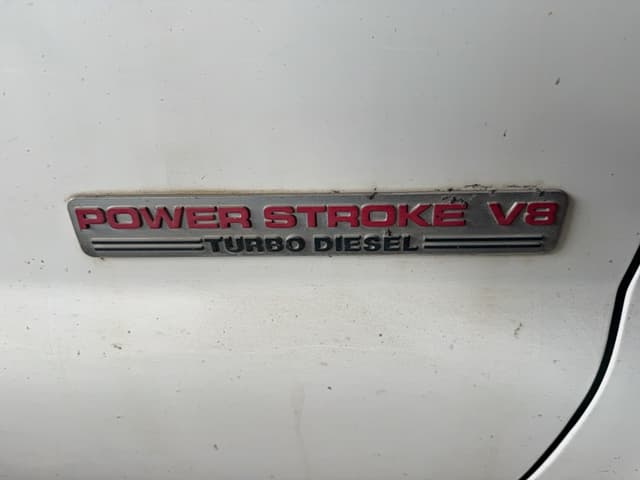 Image of Ford F-350 equipment image 2