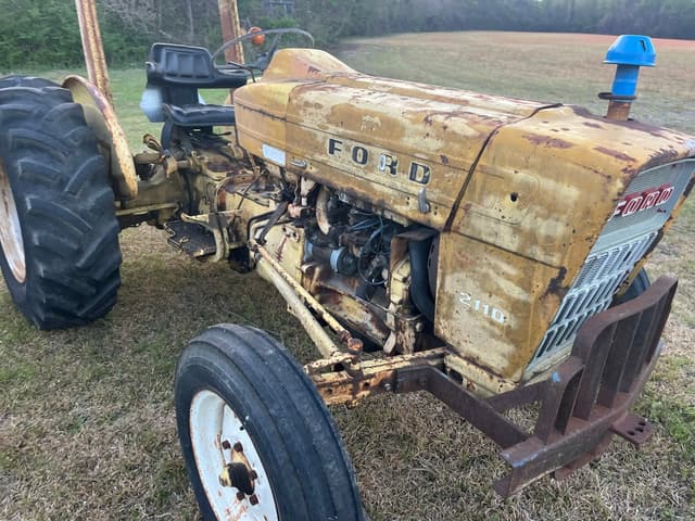 Image of Ford 2110 equipment image 2