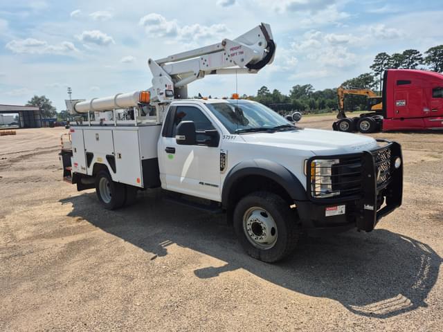 Image of Ford F-550 equipment image 2