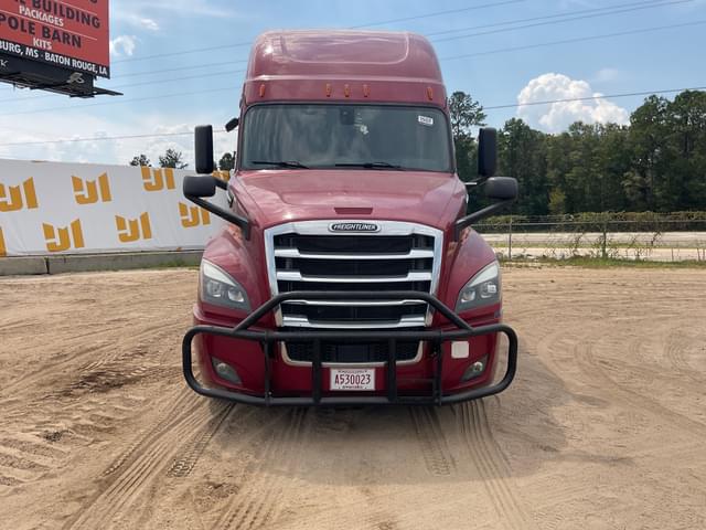 Image of Freightliner Cascadia equipment image 1