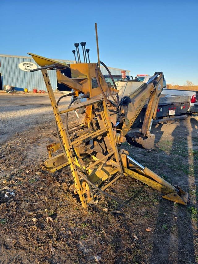 Image of International Harvester 3082 equipment image 1