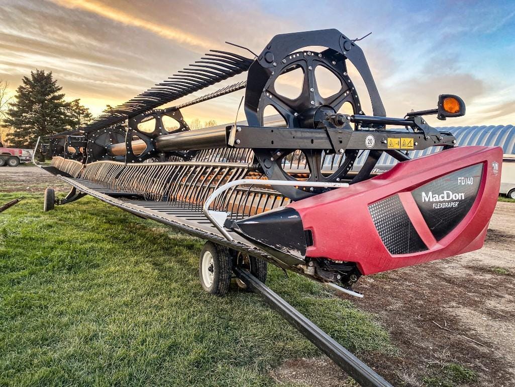 Main image MacDon FD140