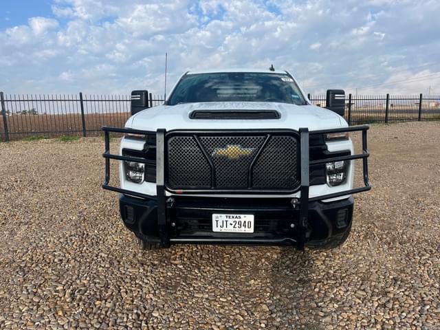 Image of Chevrolet 3500HD equipment image 1