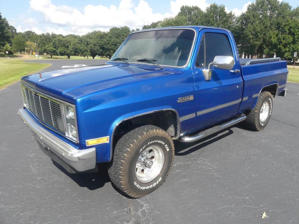 Image of GMC Sierra Primary image