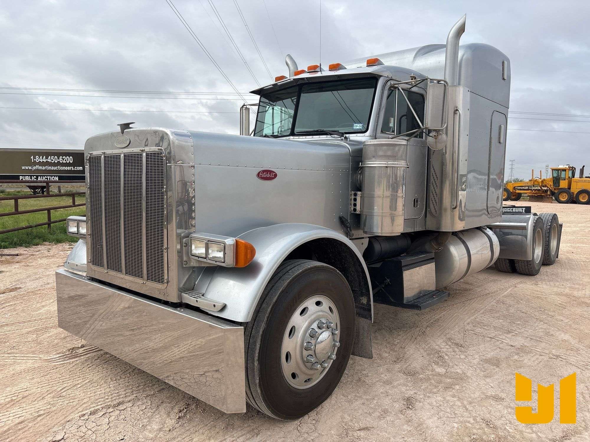 1996 Peterbilt 379 Equipment Image0