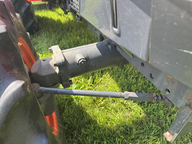 Image of Kubota L2900 equipment image 4