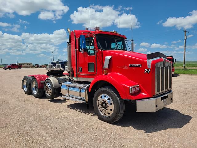 Image of Kenworth T800 equipment image 1