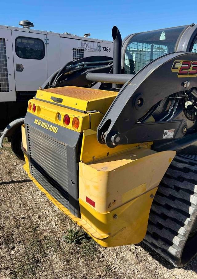 Image of New Holland C232 equipment image 4