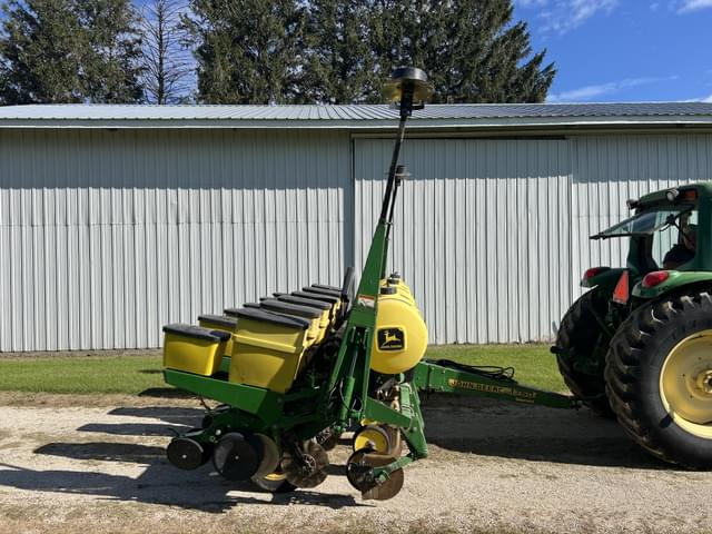 Image of John Deere 1750 equipment image 3