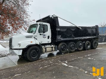 Main image Freightliner 114SD