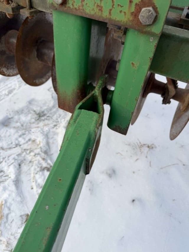 Image of John Deere 714 equipment image 4