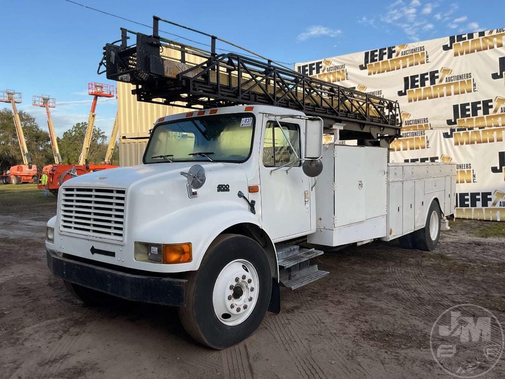 Main image International 4700