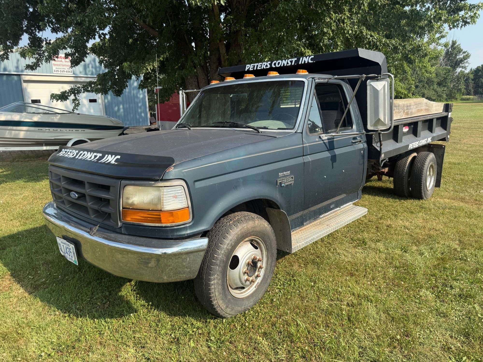 1996 Ford F-350 Equipment Image0