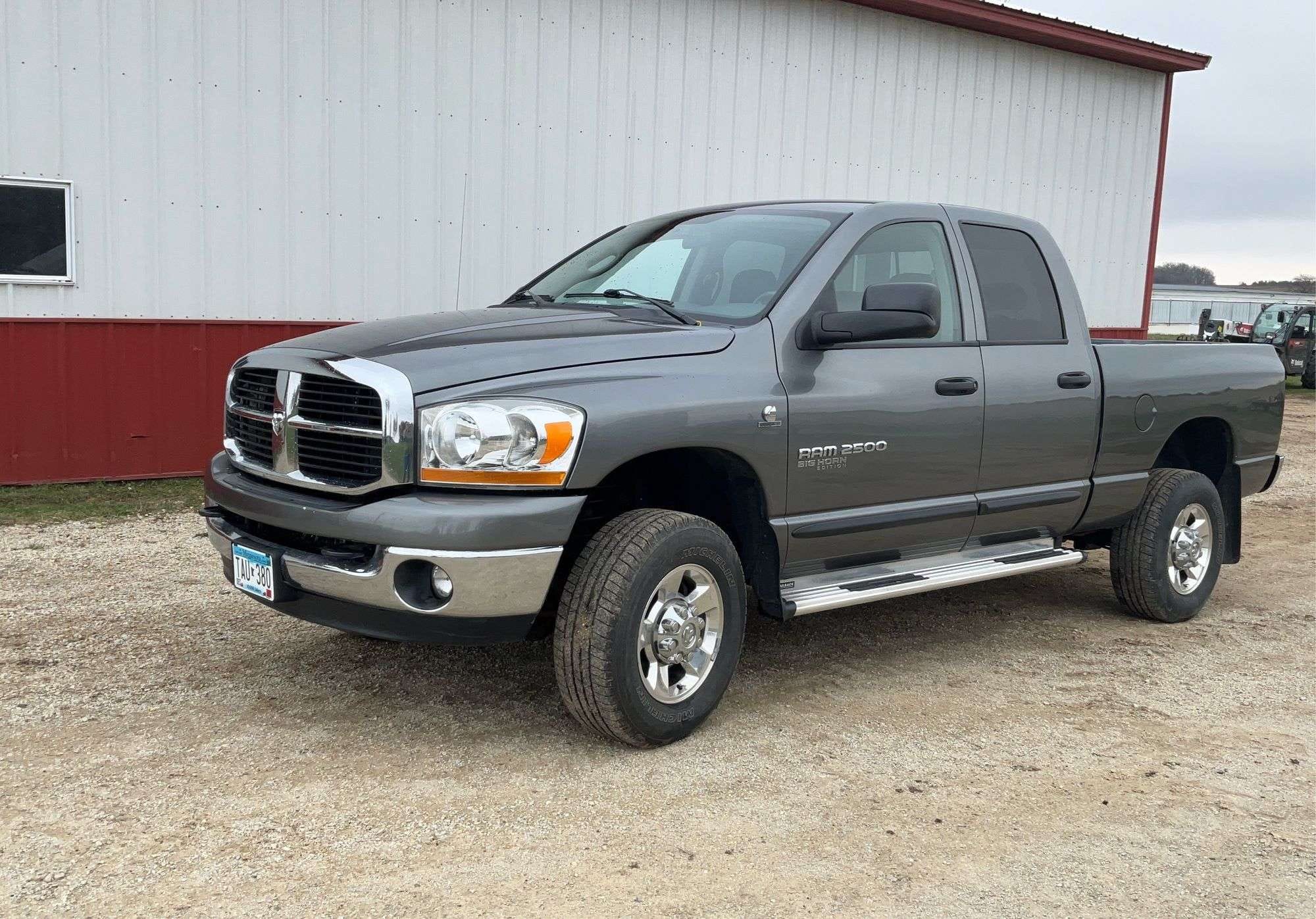 2006 Dodge Ram 2500 Equipment Image0