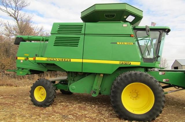 Image of John Deere 9510 equipment image 3