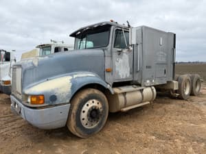 1990 International 9400 Image